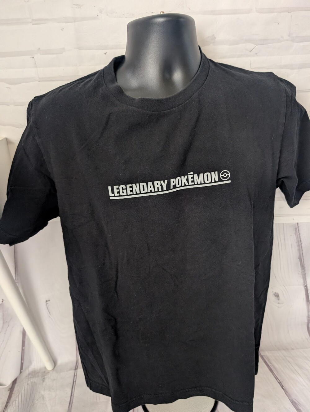 Uniqlo Legendary Pokémon Black Graphic Tee - Picture 1 of 6